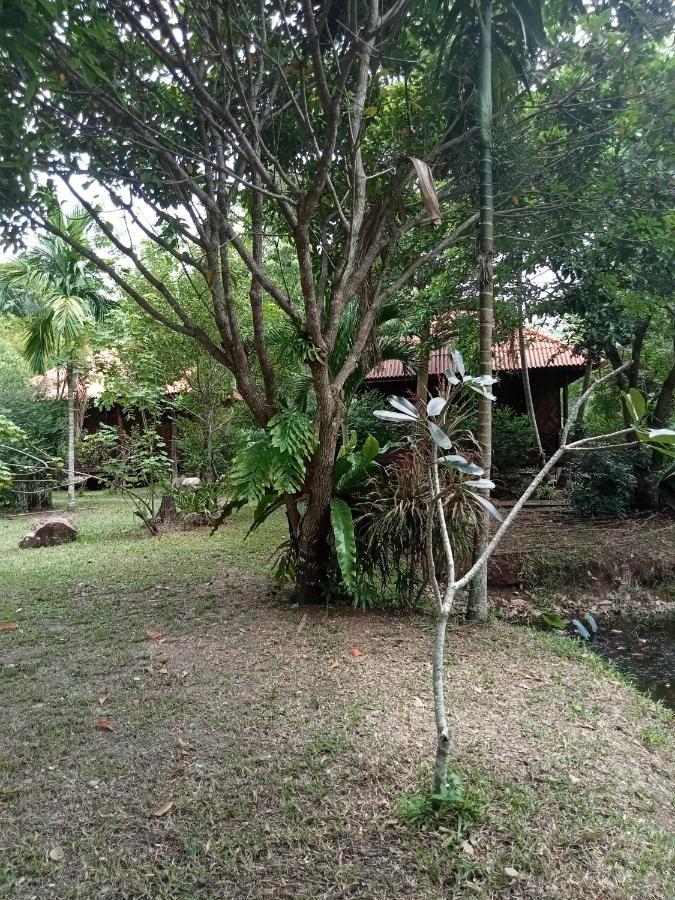 Ban Ban Bangalow Koh Jum Buitenkant foto