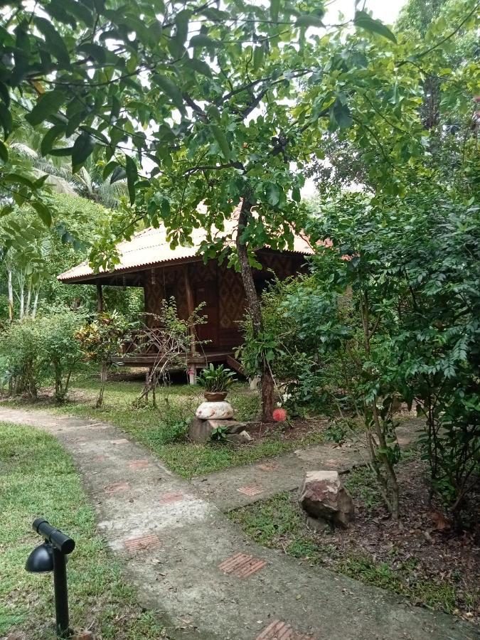 Ban Ban Bangalow Koh Jum Buitenkant foto