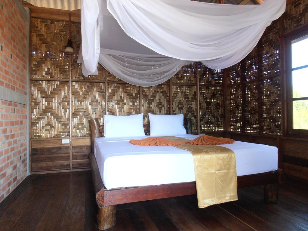 Ban Ban Bangalow Koh Jum Buitenkant foto