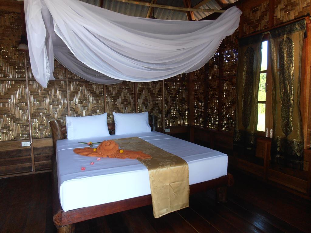 Ban Ban Bangalow Koh Jum Buitenkant foto